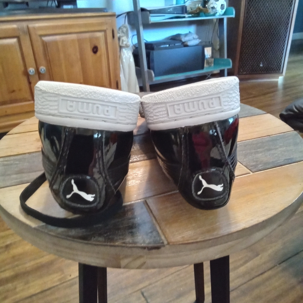 Puma Black Athletic Shoes - Picture 15 of 16